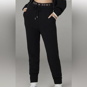SAVAGE X FENTY lit leisure knit jogger 🖤